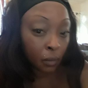 Meet your Posher, Seretta